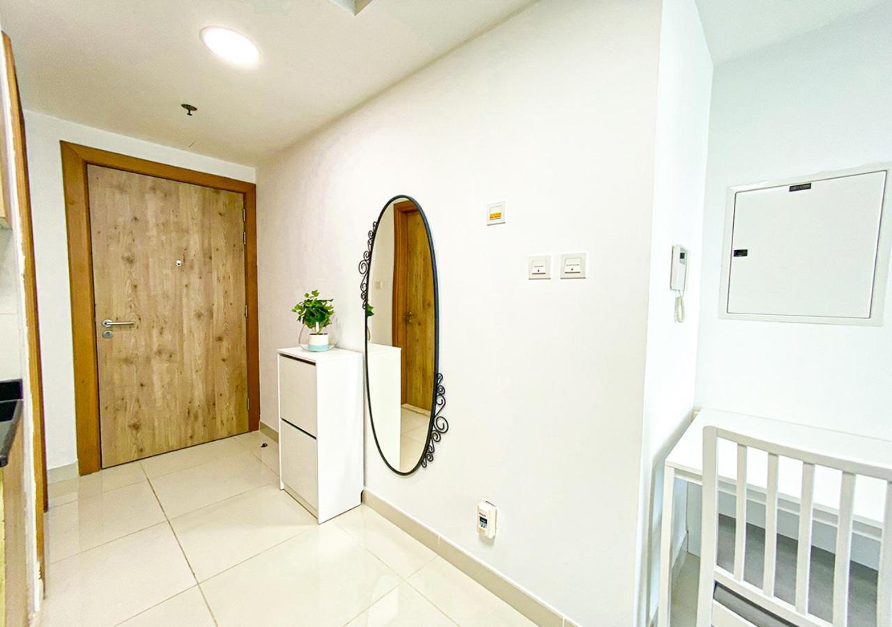Walk To The Beach Or Enjoy The Amazing View From The Balcony Apartment Dubai Ngoại thất bức ảnh